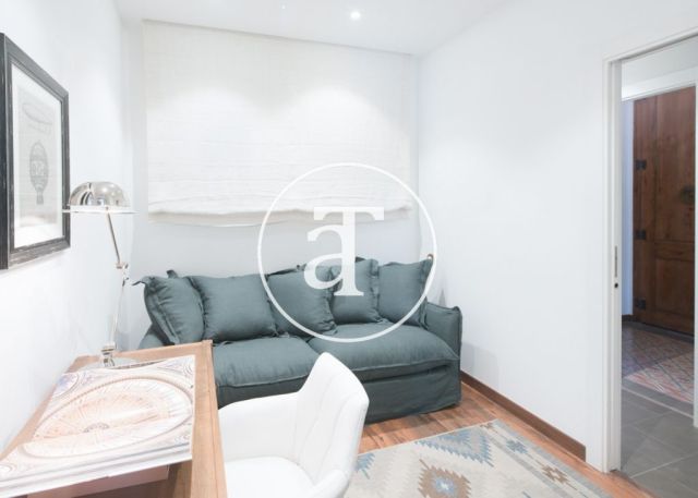 Monthly rental apartment with 3 bedrooms in a regal building in Barcelona 22