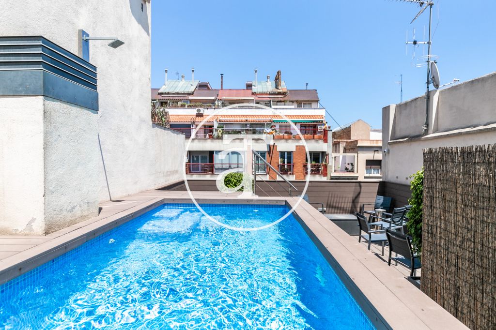 Modern and luminous furnished apartment in Eixample with terrace and swimming pool 1