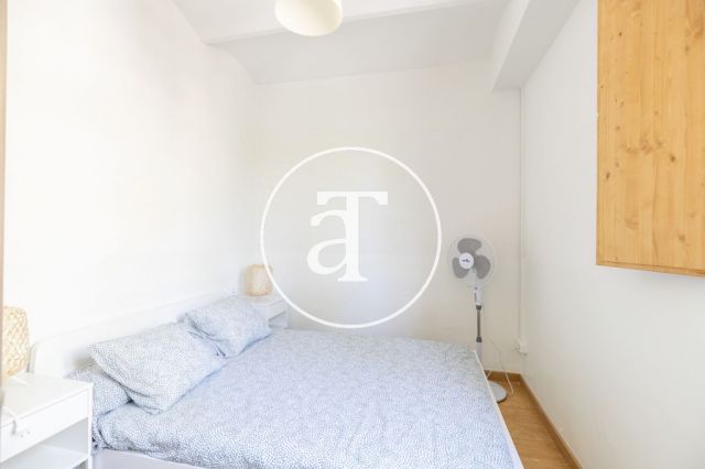 Monthly rental apartment with 2 bedrooms in Poblenou 15