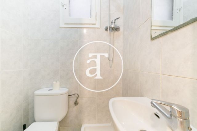 Appartement de 2 chambres à louer pour une courte durée à Poblenou 24