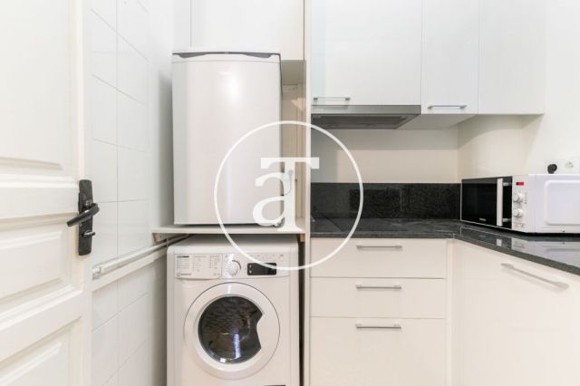 Appartement de 2 chambres à louer pour une courte durée à Poblenou 10