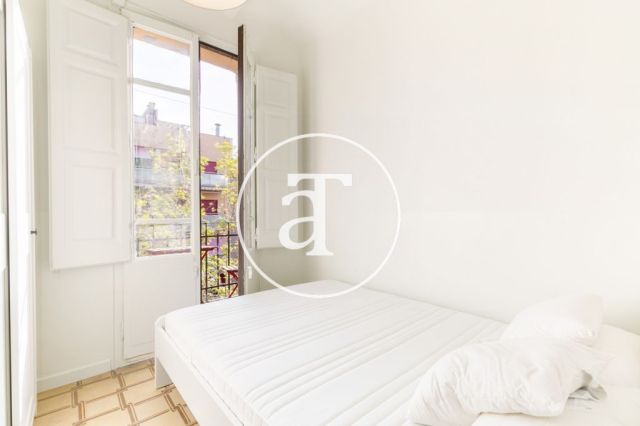Appartement de 2 chambres à louer pour une courte durée à Poblenou 15