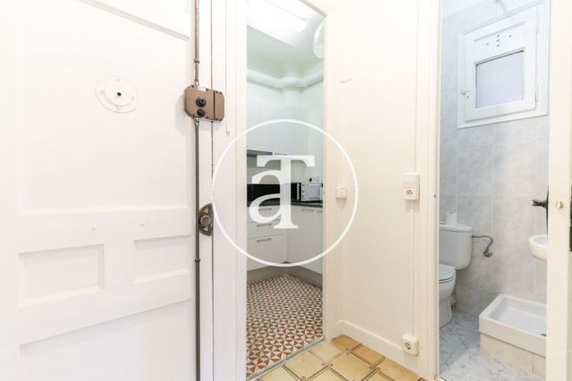 Appartement de 2 chambres à louer pour une courte durée à Poblenou 23