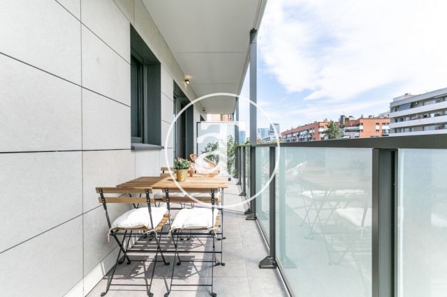 Monthly rental flat with 2 double bedrooms in Barcelona 10