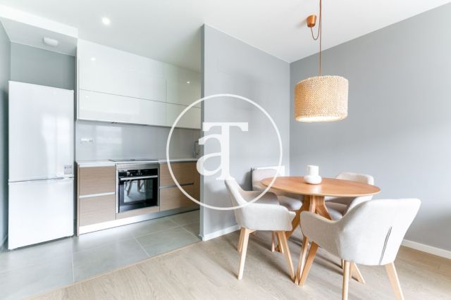 Monthly rental flat with 2 double bedrooms in Barcelona 12