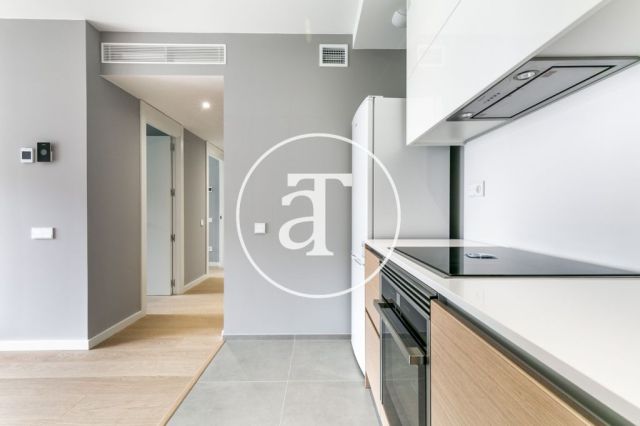 Monthly rental flat with 2 double bedrooms in Barcelona 15