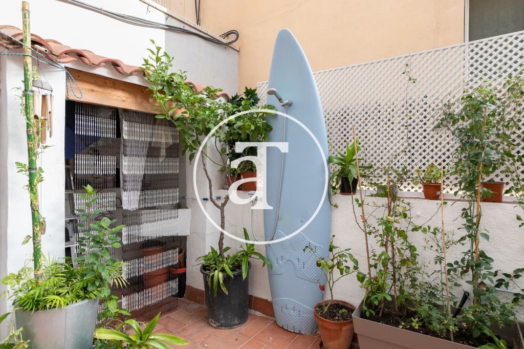 Monthly rental apartment with terrace in Barcelona 32