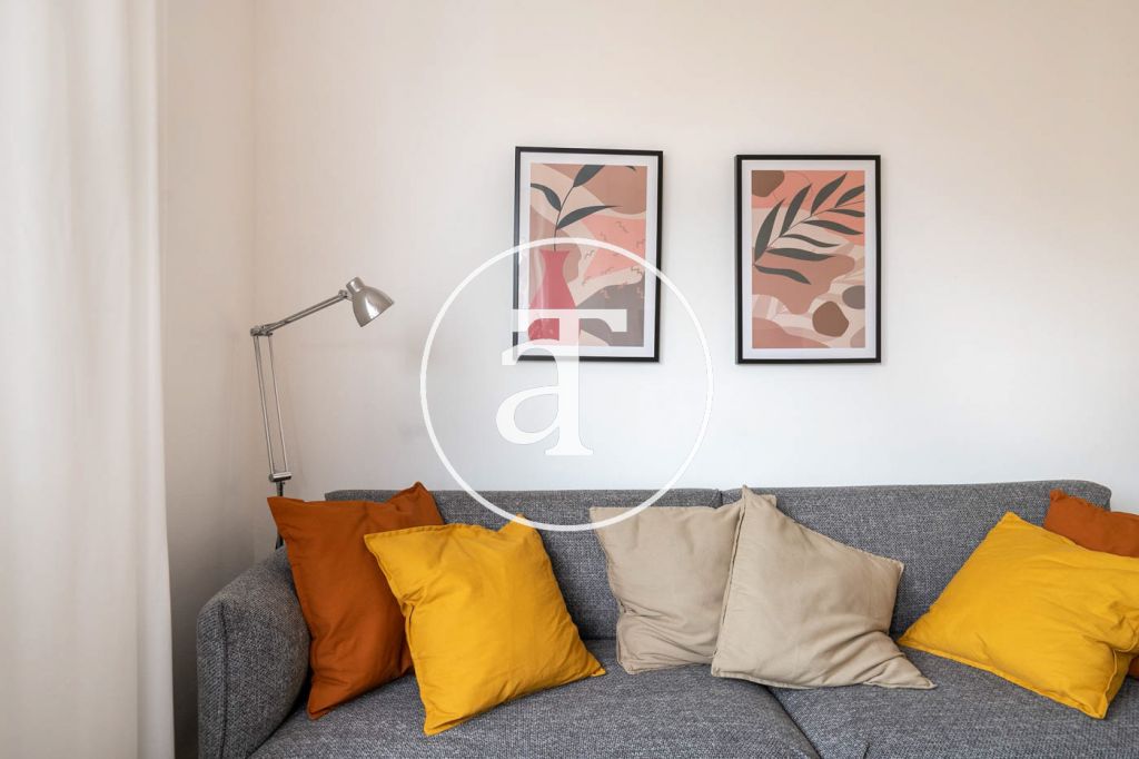 Monthly rental apartment with 2-bedroom in Barcelona 2