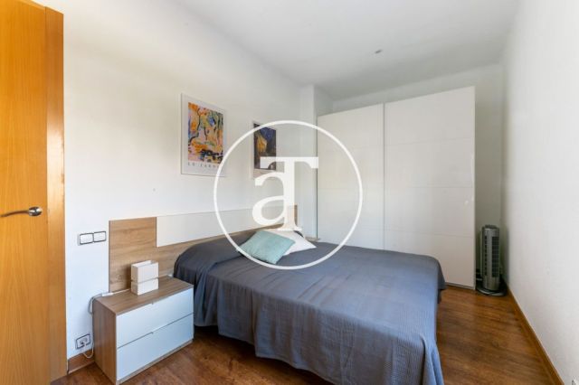 Monthly rental apartment furnished and equipped in Gracia 11