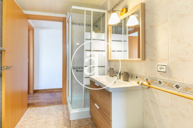 Monthly rental apartment furnished and equipped in Gracia 17