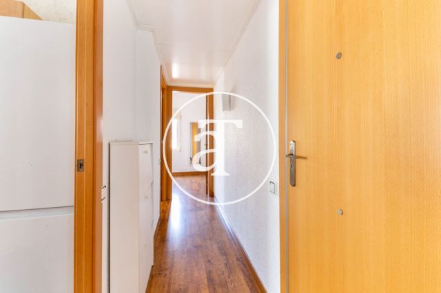 Monthly rental apartment furnished and equipped in Gracia 10
