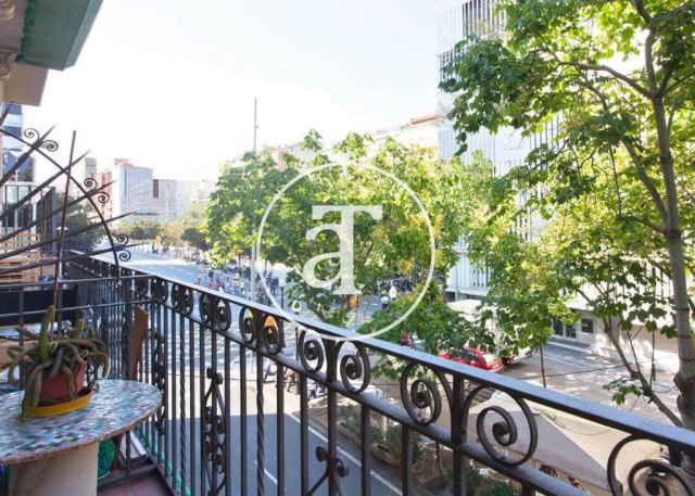 Appartement de 2 chambres à louer temporairement dans calle Julián Romea, Barcelona 7