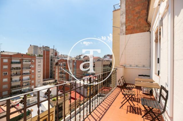Apartamento de 3 habitaciones amueblado y con terraza en Eixample Dreta 3