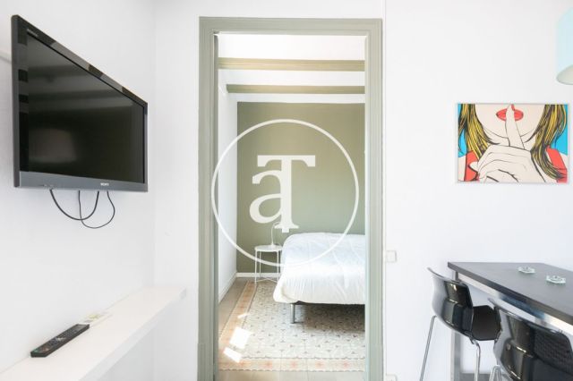 Apartamento de 3 habitaciones amueblado y con terraza en Eixample Dreta 8
