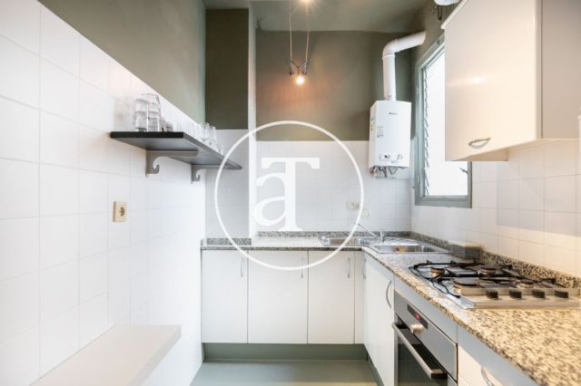 Apartamento de 3 habitaciones amueblado y con terraza en Eixample Dreta 7