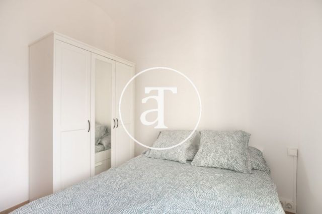 Bright furnished apartment in Poblenou 11