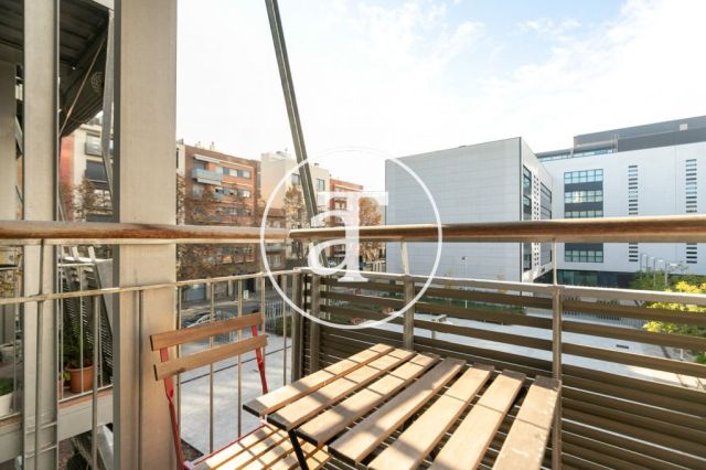 Bright furnished apartment in Poblenou 7