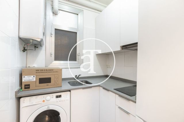 Bright furnished apartment in Poblenou 10