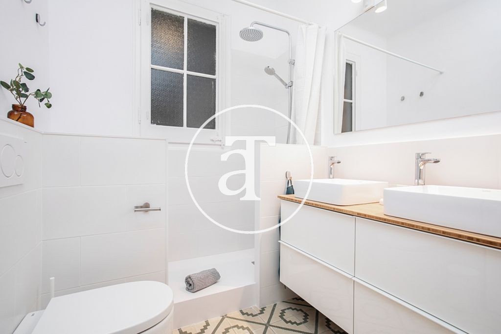 Appartement de 3 chambres à louer temporairement avec terrasse à Barcelone 43