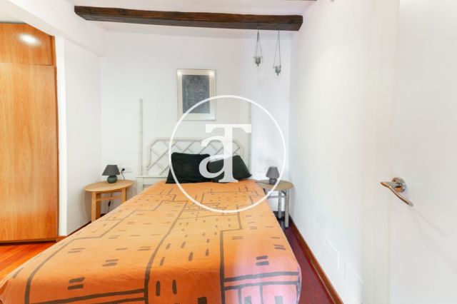 Monthly rental apartment in central area of Barcelona 16
