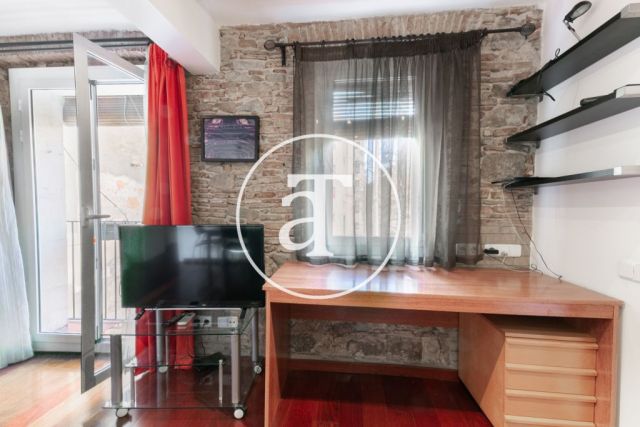 Monthly rental apartment in central area of Barcelona 12