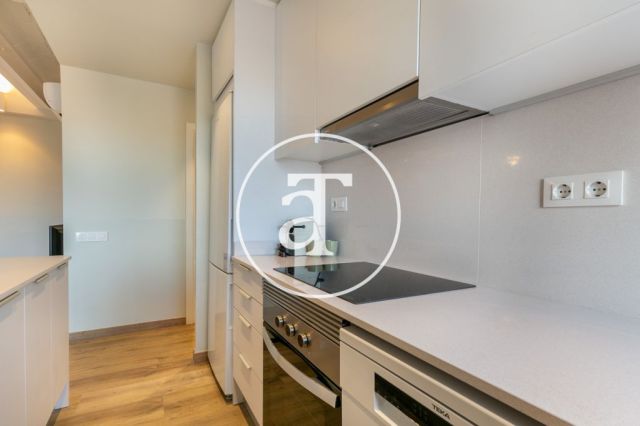 Apartamento de alquiler temporal de 2 habitaciones dobles en Eixample 17