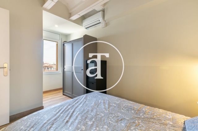 Apartamento de alquiler temporal de 2 habitaciones dobles en Eixample 22