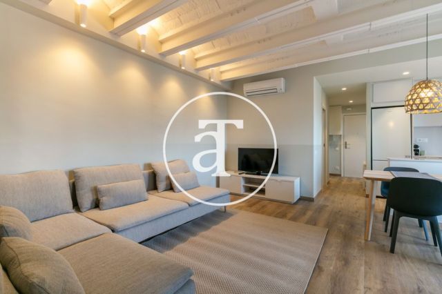Apartamento de alquiler temporal de 2 habitaciones dobles en Eixample 3