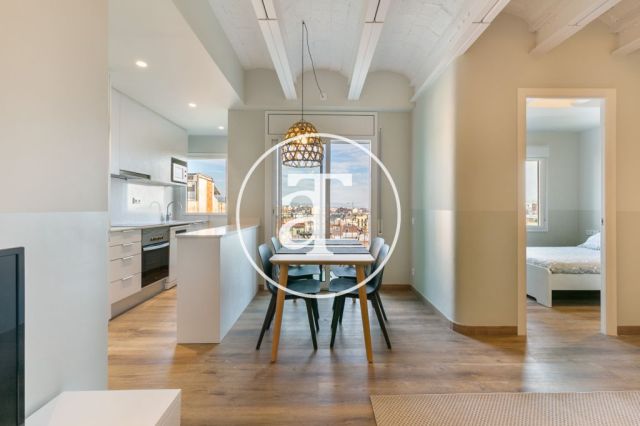Apartamento de alquiler temporal de 2 habitaciones dobles en Eixample 4