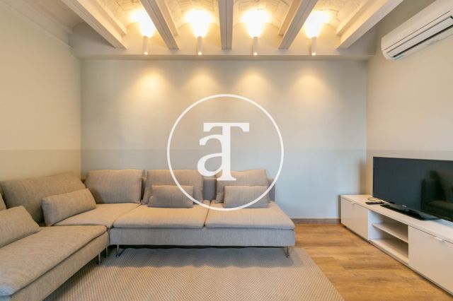 Apartamento de alquiler temporal de 2 habitaciones dobles en Eixample 5