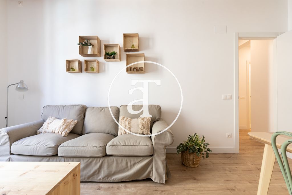 Alquiler temporal de apartamento de 3 habitaciones en Barcelona (Descuento por estancia de más de 6 meses) 1