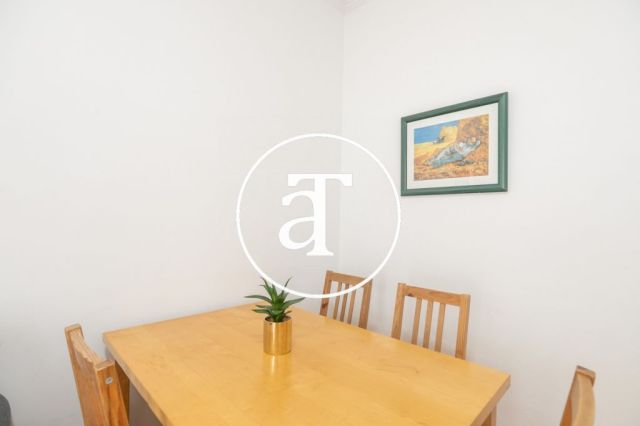 Monthly rental apartment with 2 bedrooms in Gracia 7