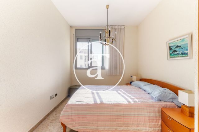 Monthly rental apartment with 2 double bedrooms in Gracia 20
