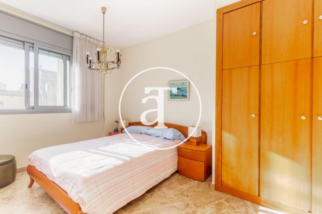 Monthly rental apartment with 2 double bedrooms in Gracia 19