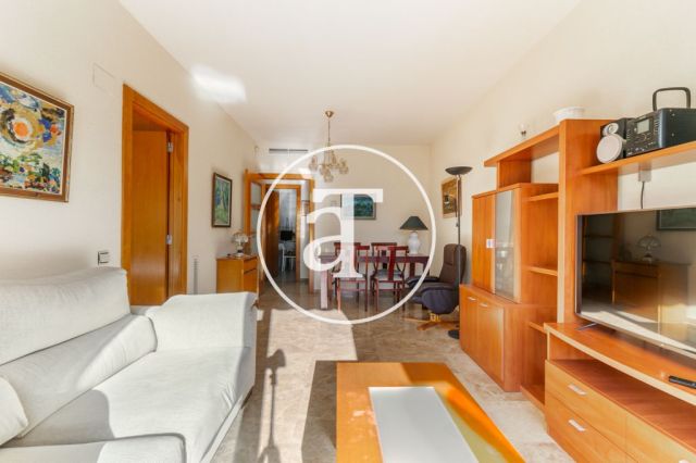 Monthly rental apartment with 2 double bedrooms in Gracia 5