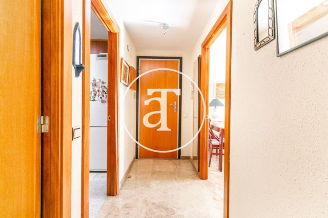 Monthly rental apartment with 2 double bedrooms in Gracia 18