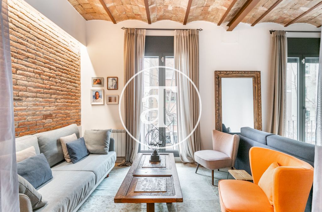 Monthly rental apartment with 2 double bedrooms in Gracia 1