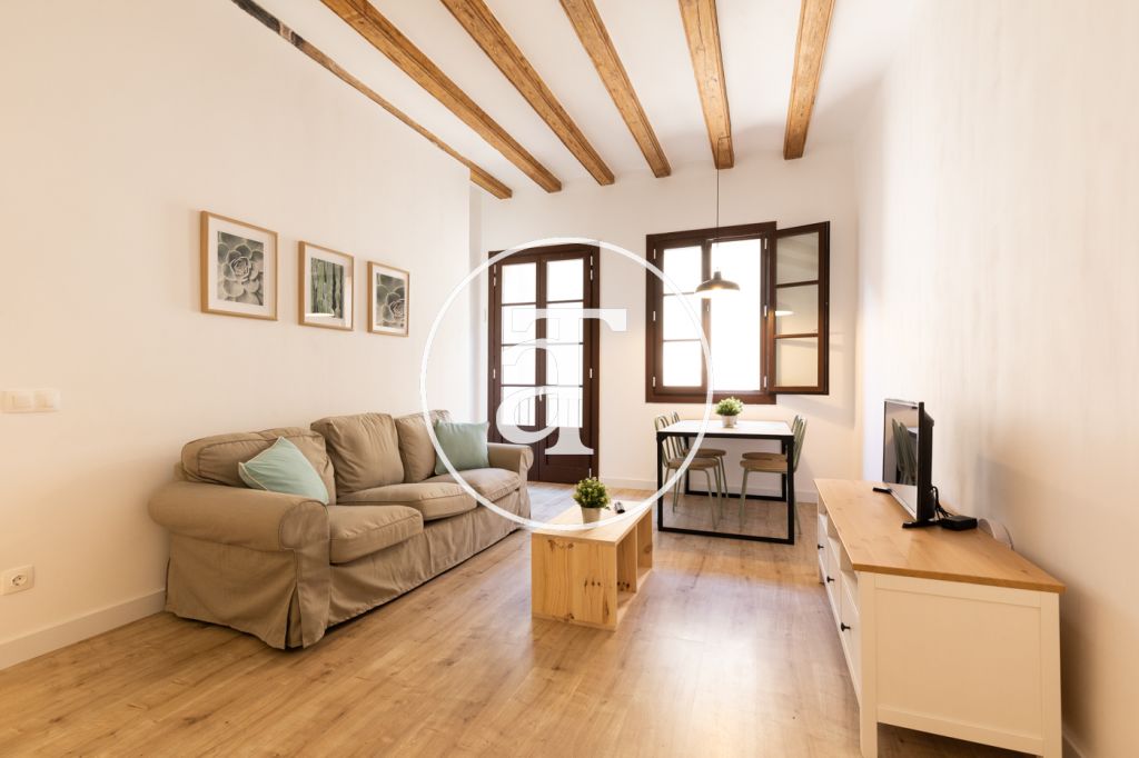 Piso de alquiler temporal con 1 habitación y despacho en zona céntrica de Barcelona 1