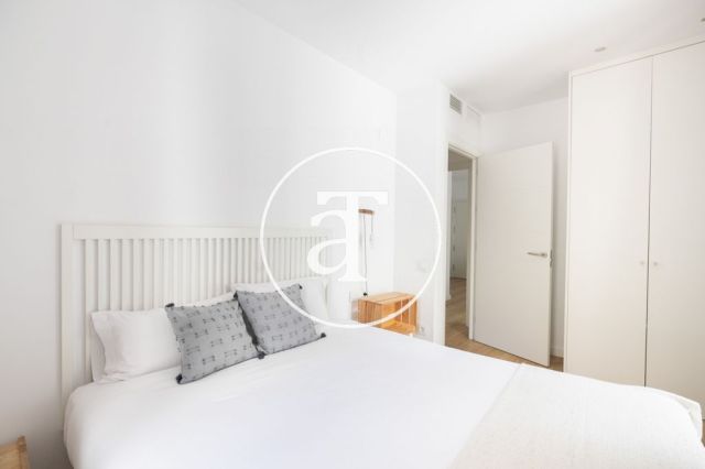 Apartamento de alquiler temporal con 2 habitaciones en barrio El Born 18