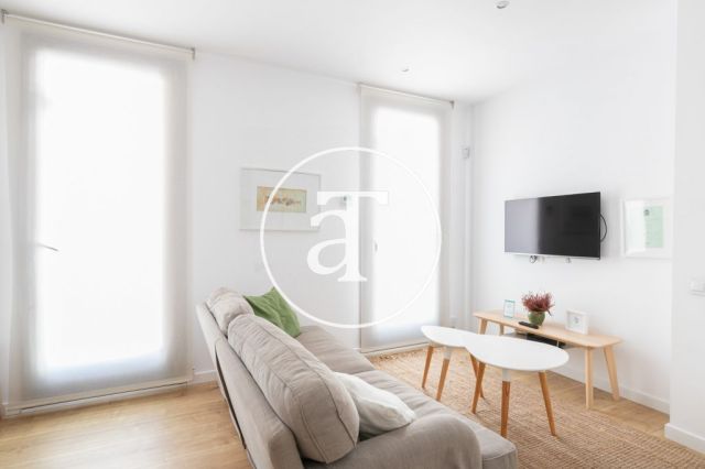 Apartamento de alquiler temporal con 2 habitaciones en barrio El Born 3