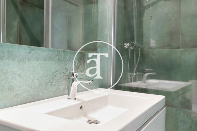 Apartamento de alquiler temporal con 2 habitaciones en barrio El Born 24