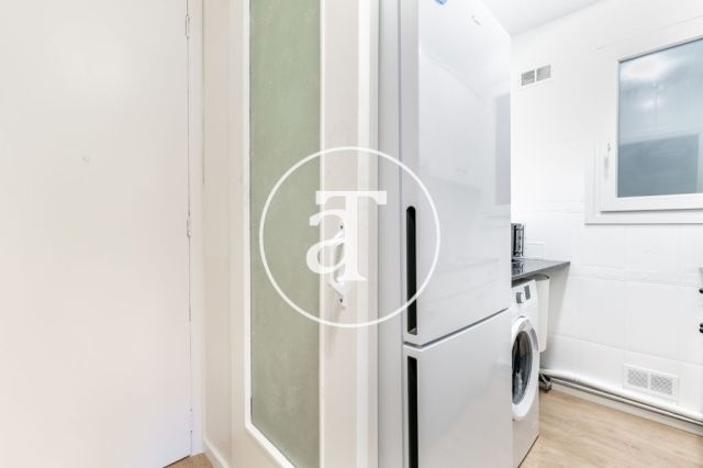 Piso de alquiler temporal de 2 habitaciones dobles en Poblenou 25