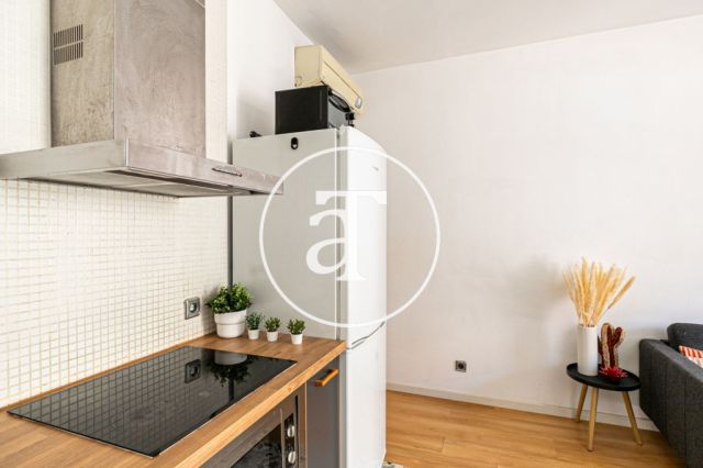 Piso de alquiler temporal de 1 habitación en Sant Gervasi 6