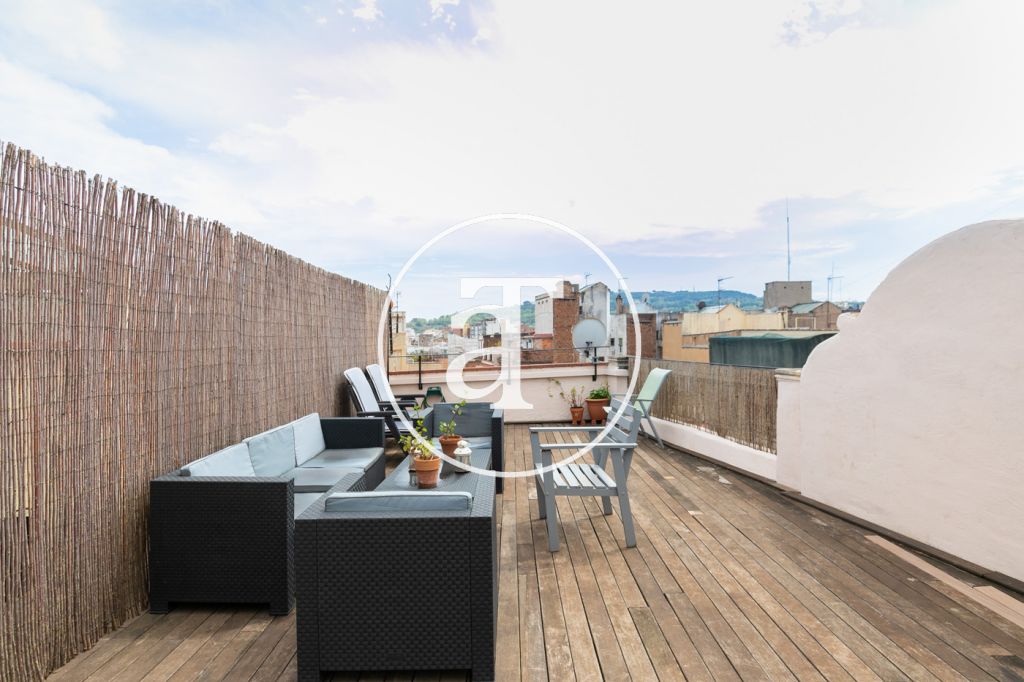 Monthly rental studio with private terrace in Ciutat Vella