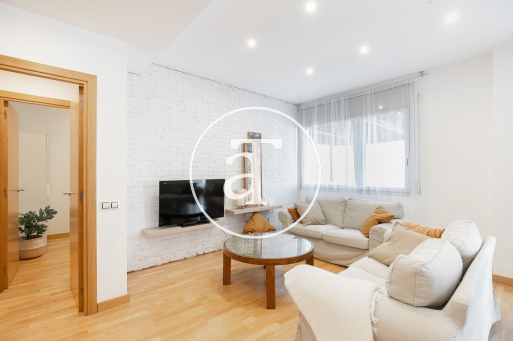 Monthly apartment with 2 bedrooms, and terrace next to Parc Güell 2