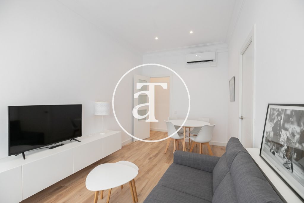 Monthly rental apartment with 3-bedrooms in L'Hospitalet de Llobregat