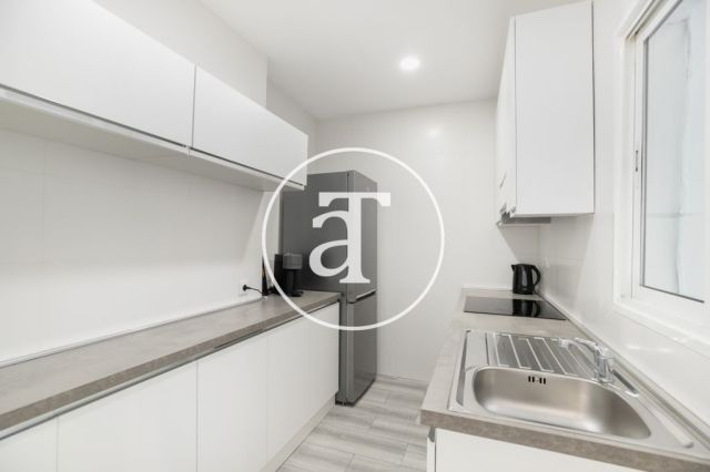 Monthly rental apartment with 3-bedrooms in L'Hospitalet de Llobregat 7
