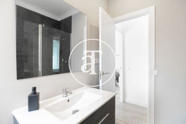 Monthly rental apartment with 3-bedrooms in L'Hospitalet de Llobregat 25
