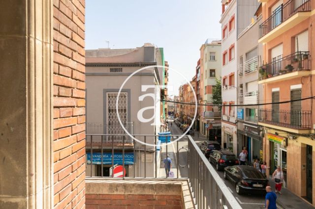 Monthly rental apartment with 3-bedrooms in L'Hospitalet de Llobregat 14