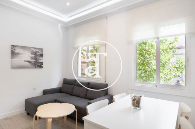 Monthly rental apartment with 3-bedrooms in L'Hospitalet de Llobregat 4